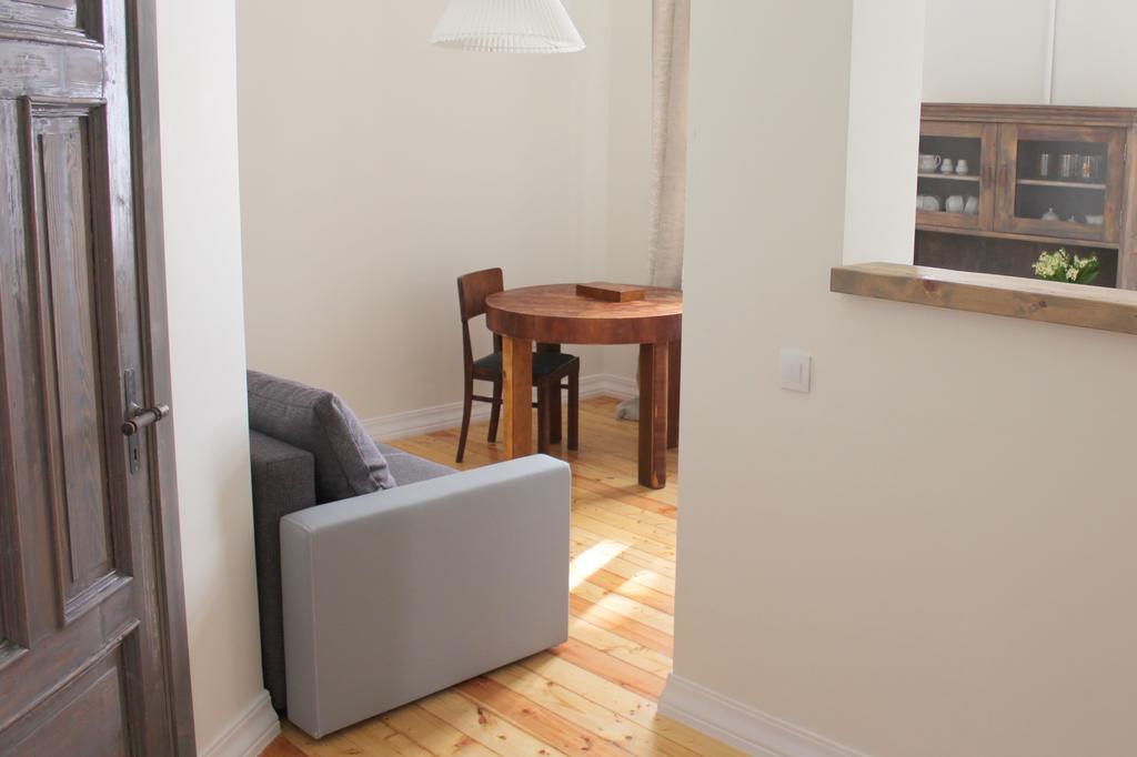 2 Room Apartment In Embasy Area ريغا المظهر الخارجي الصورة